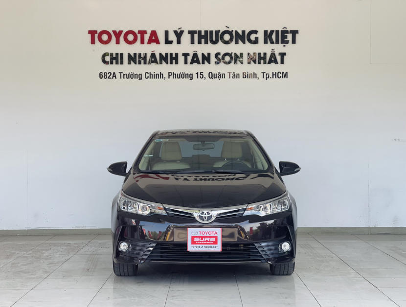 Toyota Tây Ninh, Bán xe Corolla Altis 1.8G đời 2018, số tự động, xe cũ, màu Nâu, biển số Tây Ninh